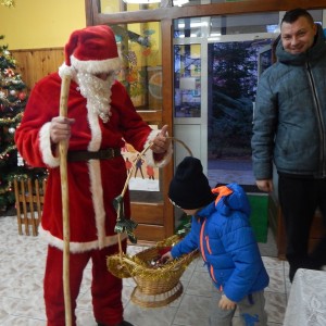 Wizyta świetego Mikołaja w Przedszkolu  (4)
